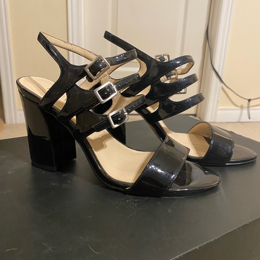 Shoes - Picture 2 of 3